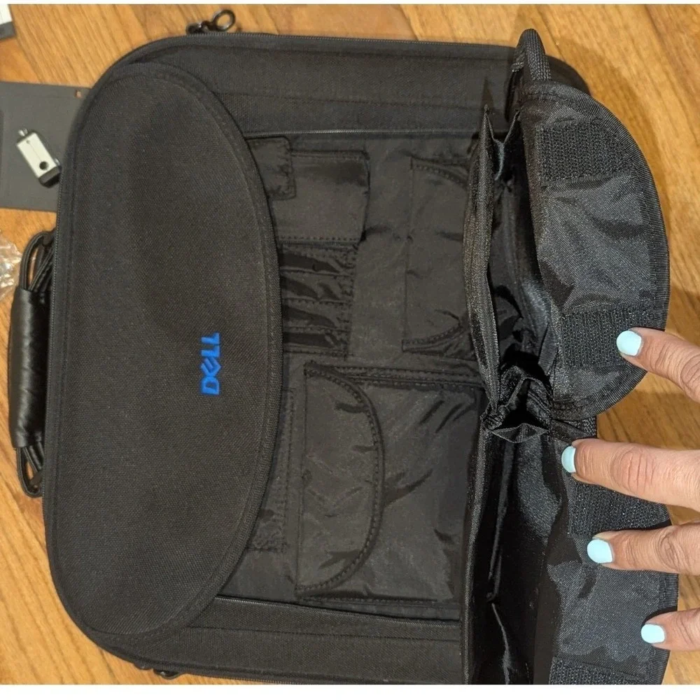 Dell Black Padded Laptop Briefcase Carrying Case 13 x 16.5 Computer Bag